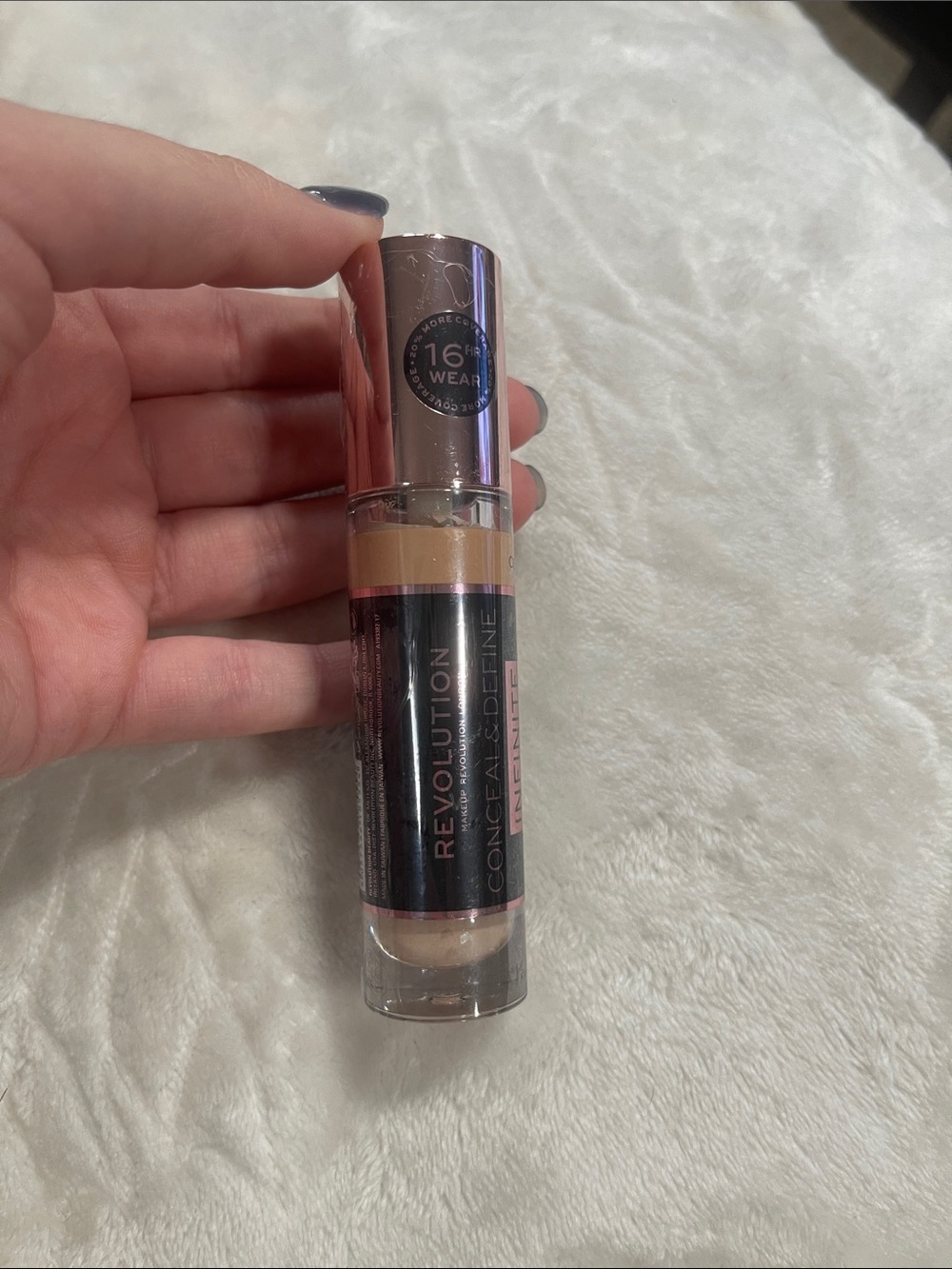 Revolution Conceal & Define Liquid Concealer - Light Beige